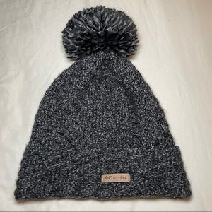 Columbia | Beanie with Pom Pom